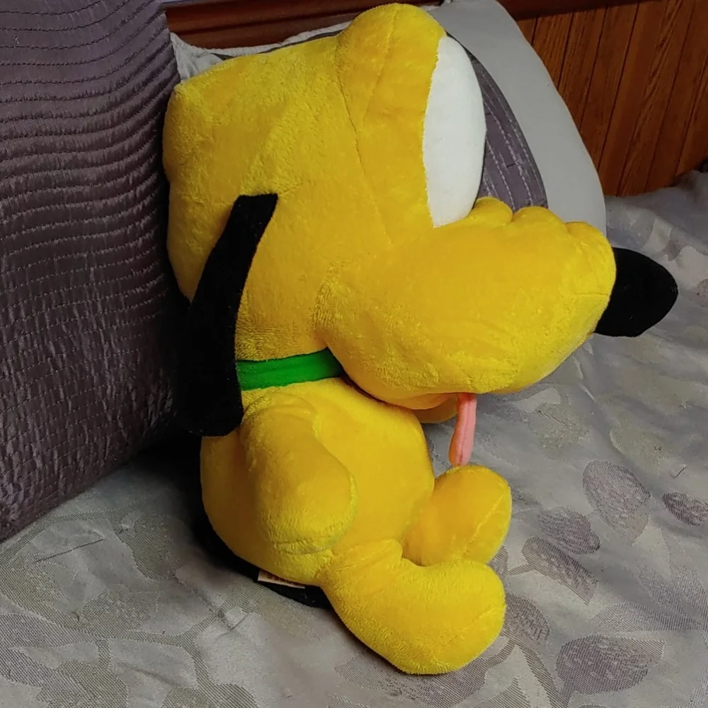 Disney like new